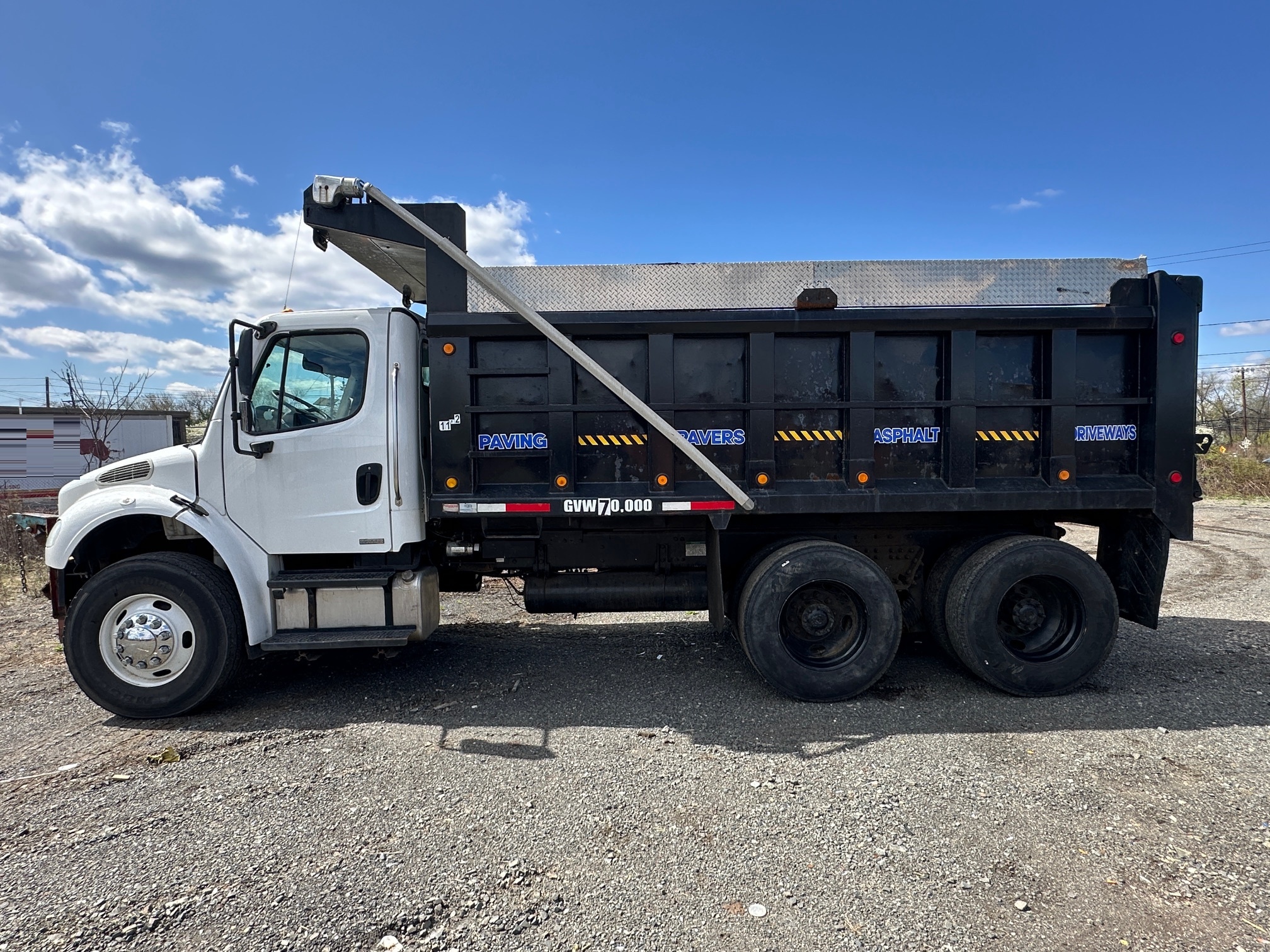 2007 FREIGHTLINER M2 Business Class - view 4 of 40