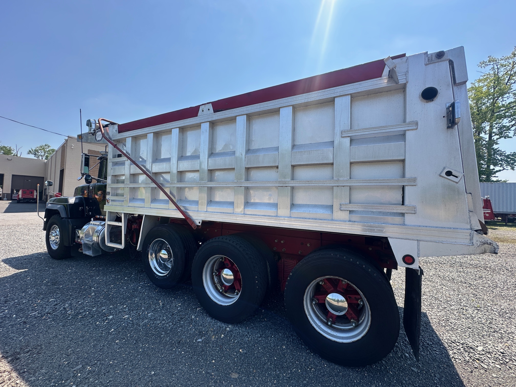 1997 MACK RD688S - view 10 of 66