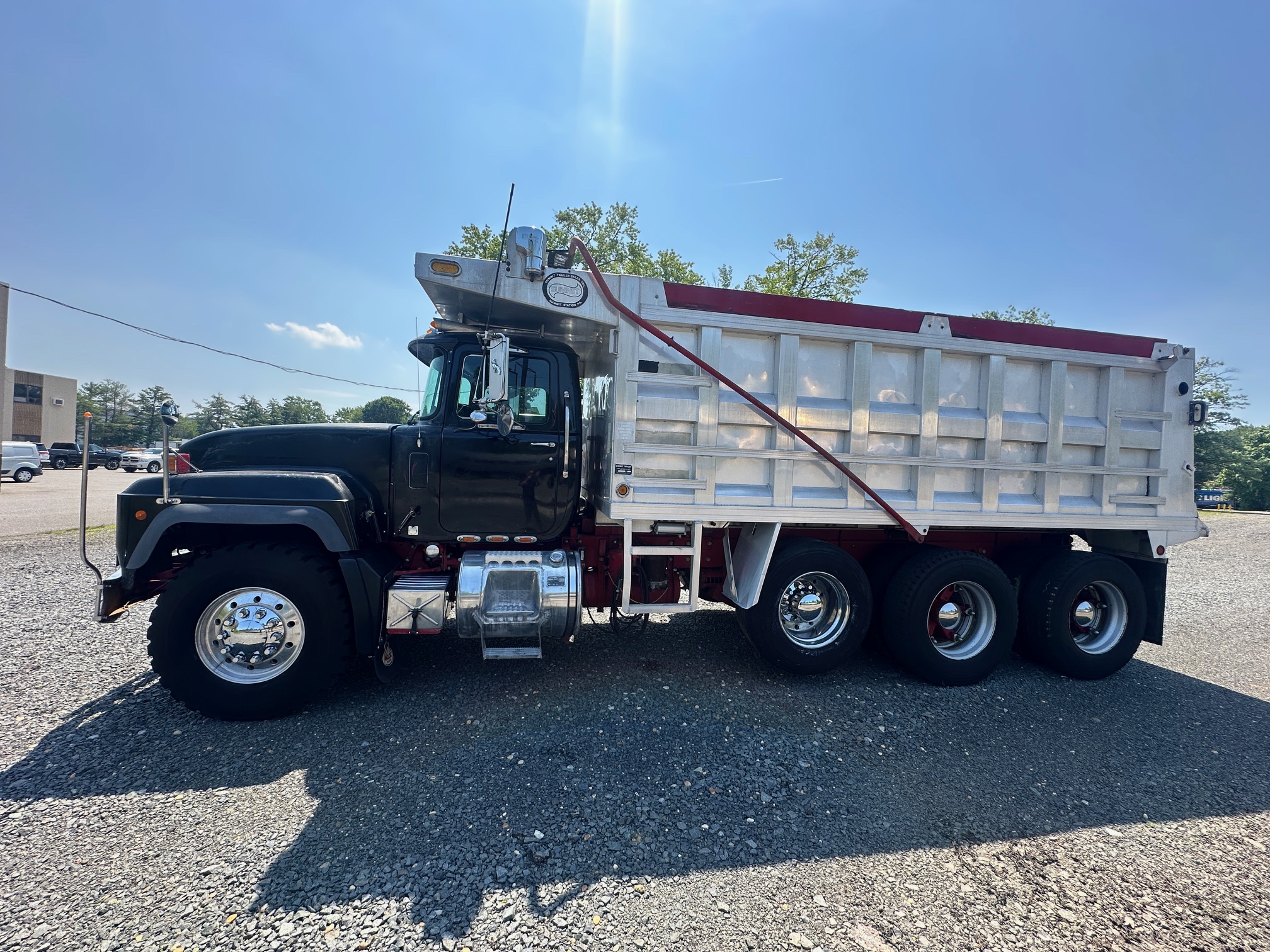 1997 MACK RD688S - view 4 of 66