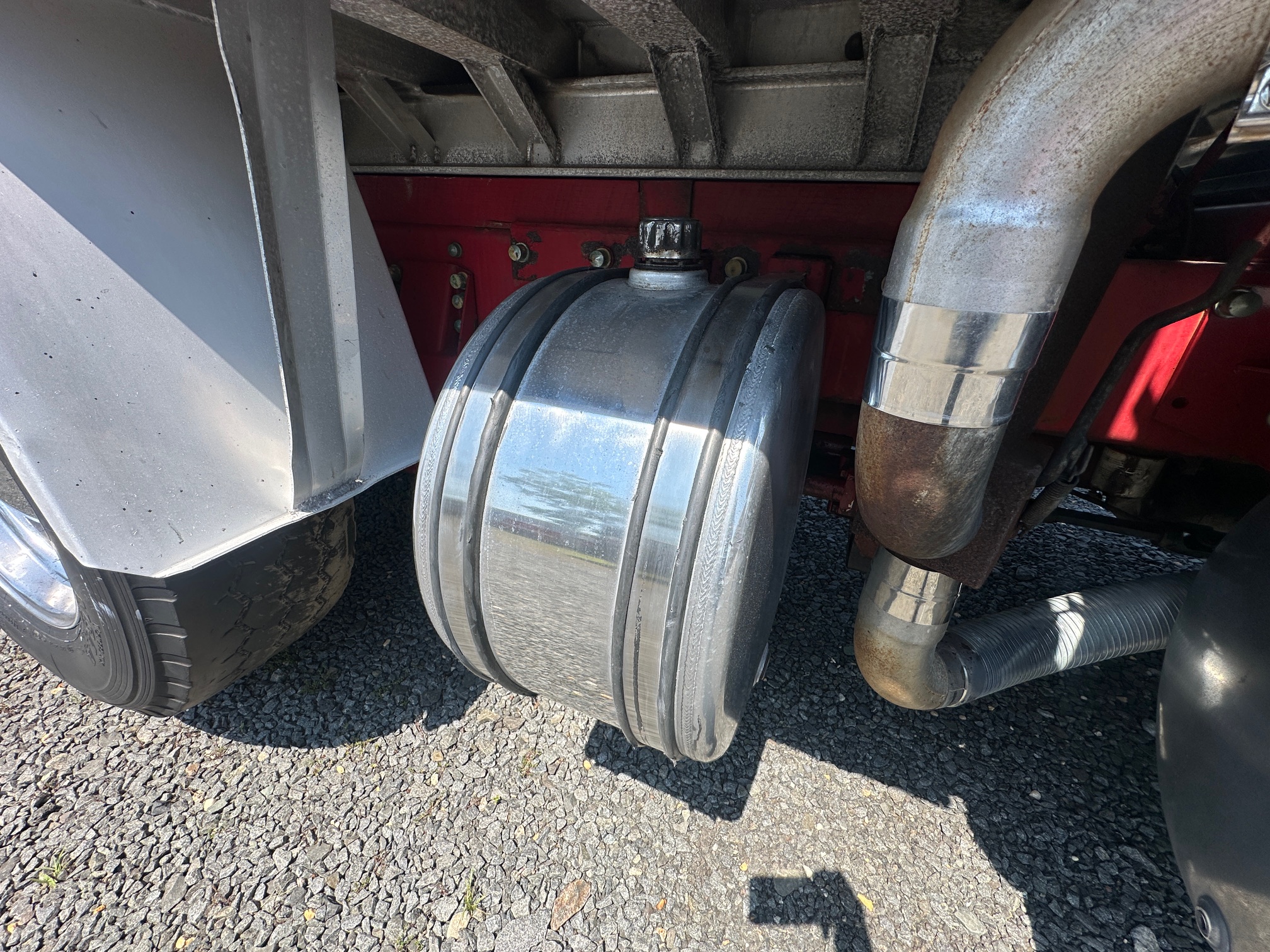 1997 MACK RD688S - view 18 of 66