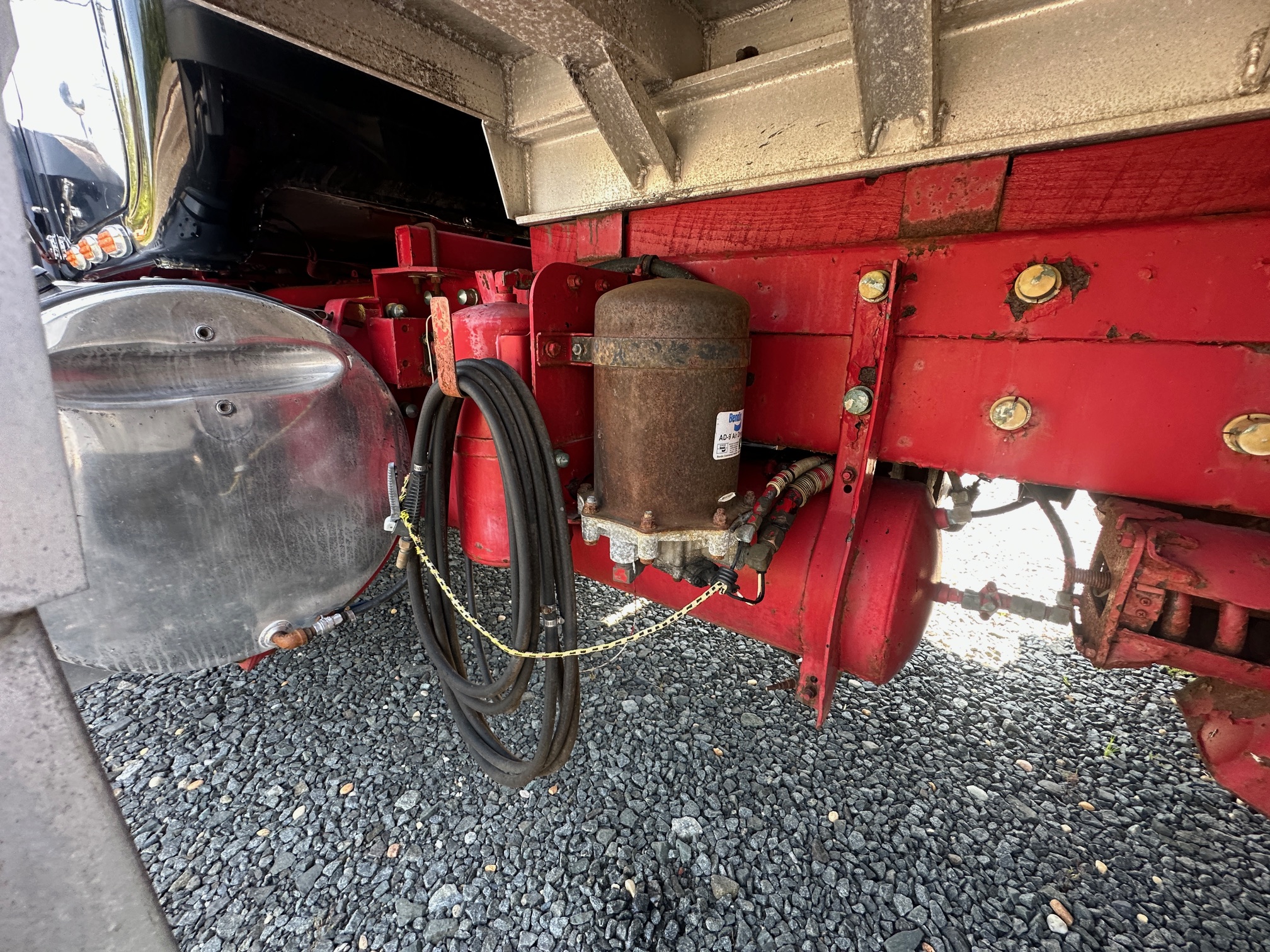 1997 MACK RD688S - Image 25