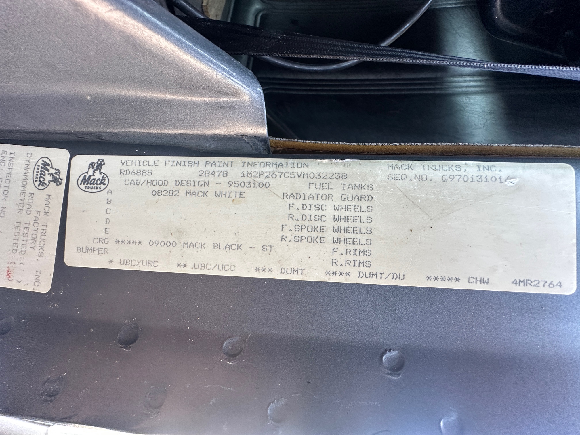 1997 MACK RD688S - Image 27