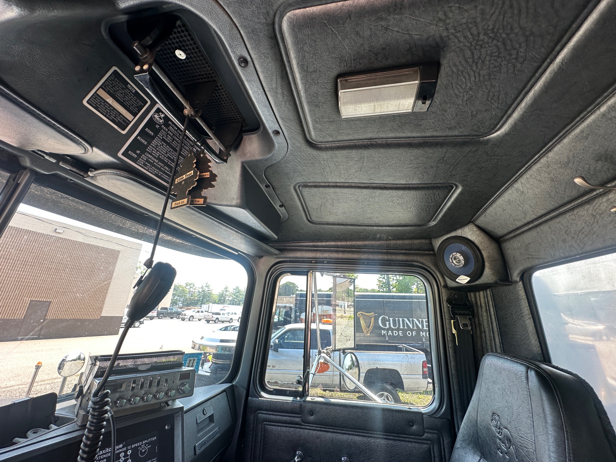 1997 MACK RD688S - Image 44