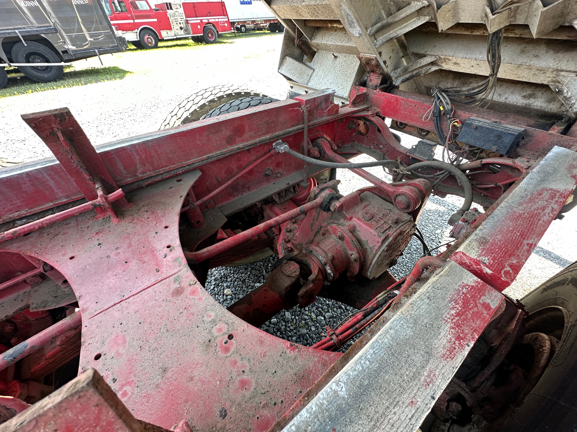 1997 MACK RD688S - Image 57