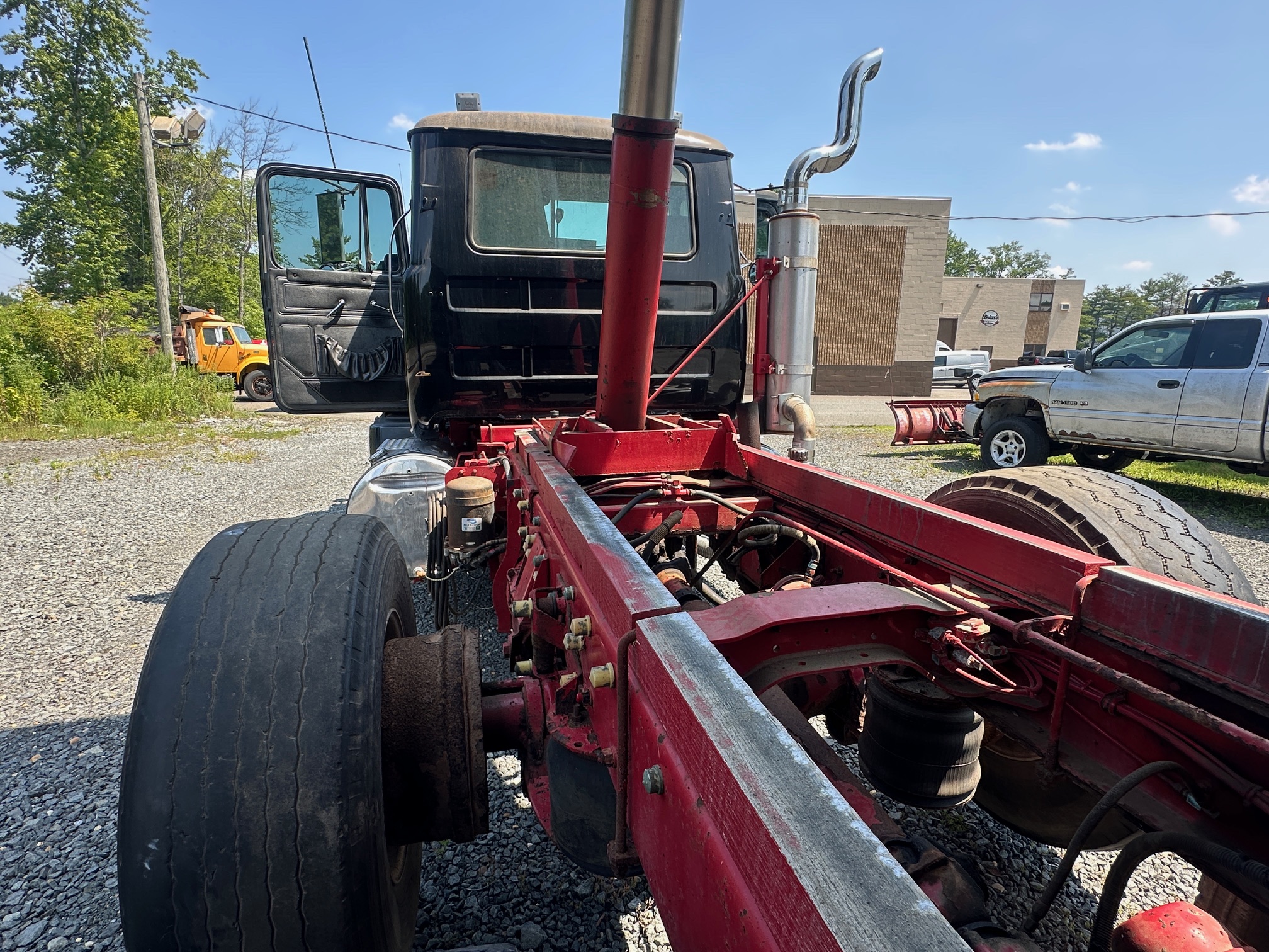 1997 MACK RD688S - Image 66