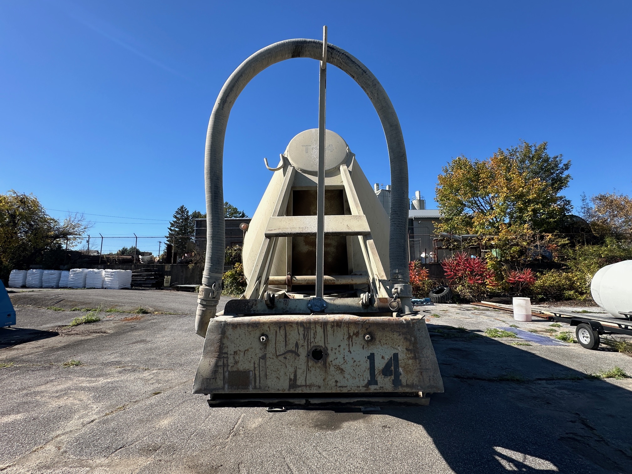 1969 FRUEHAUF Bulk Tanker - view 2 of 28