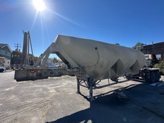 1969 FRUEHAUF Bulk Tanker - Image 4