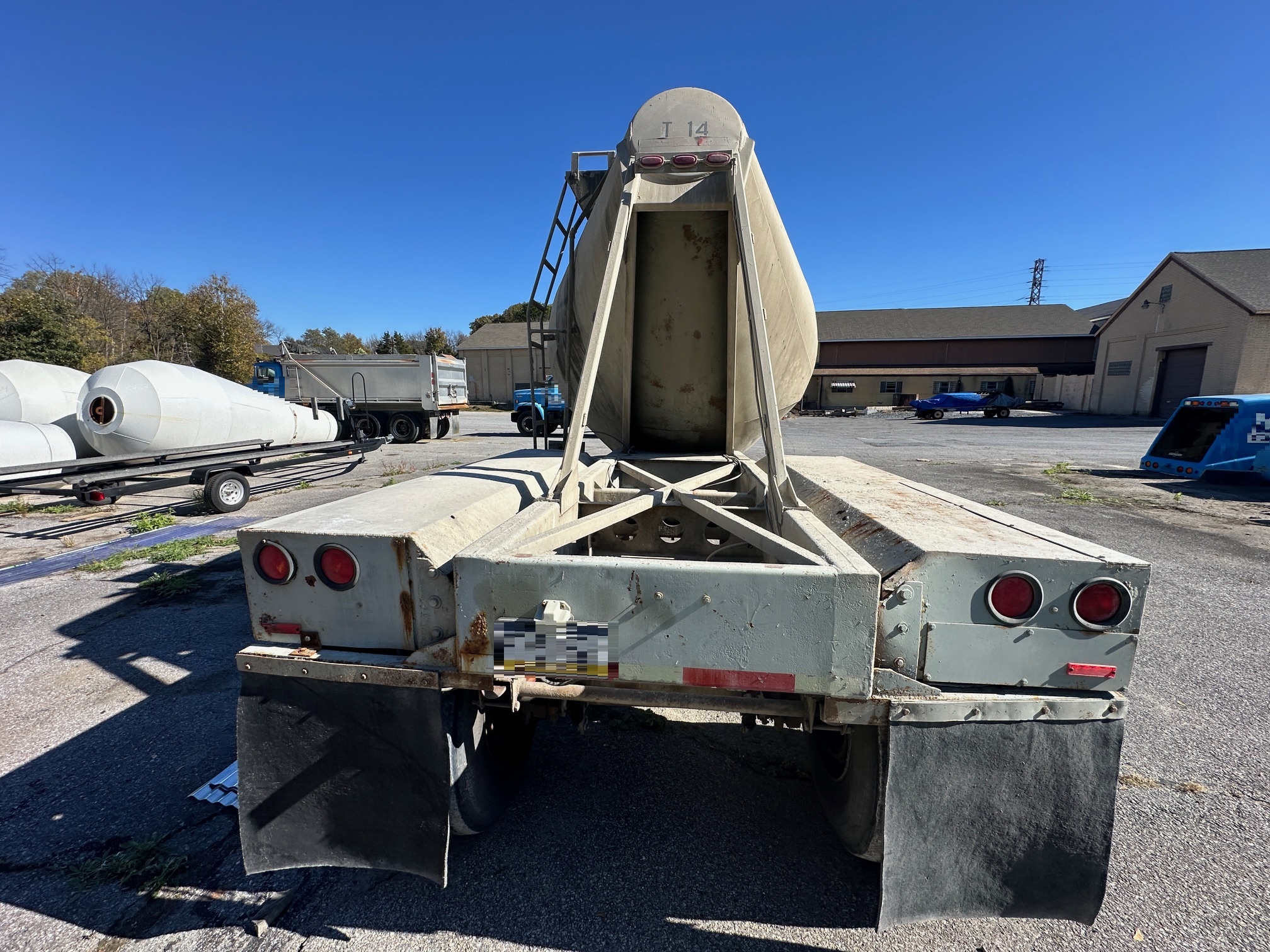 1969 FRUEHAUF Bulk Tanker - view 8 of 28