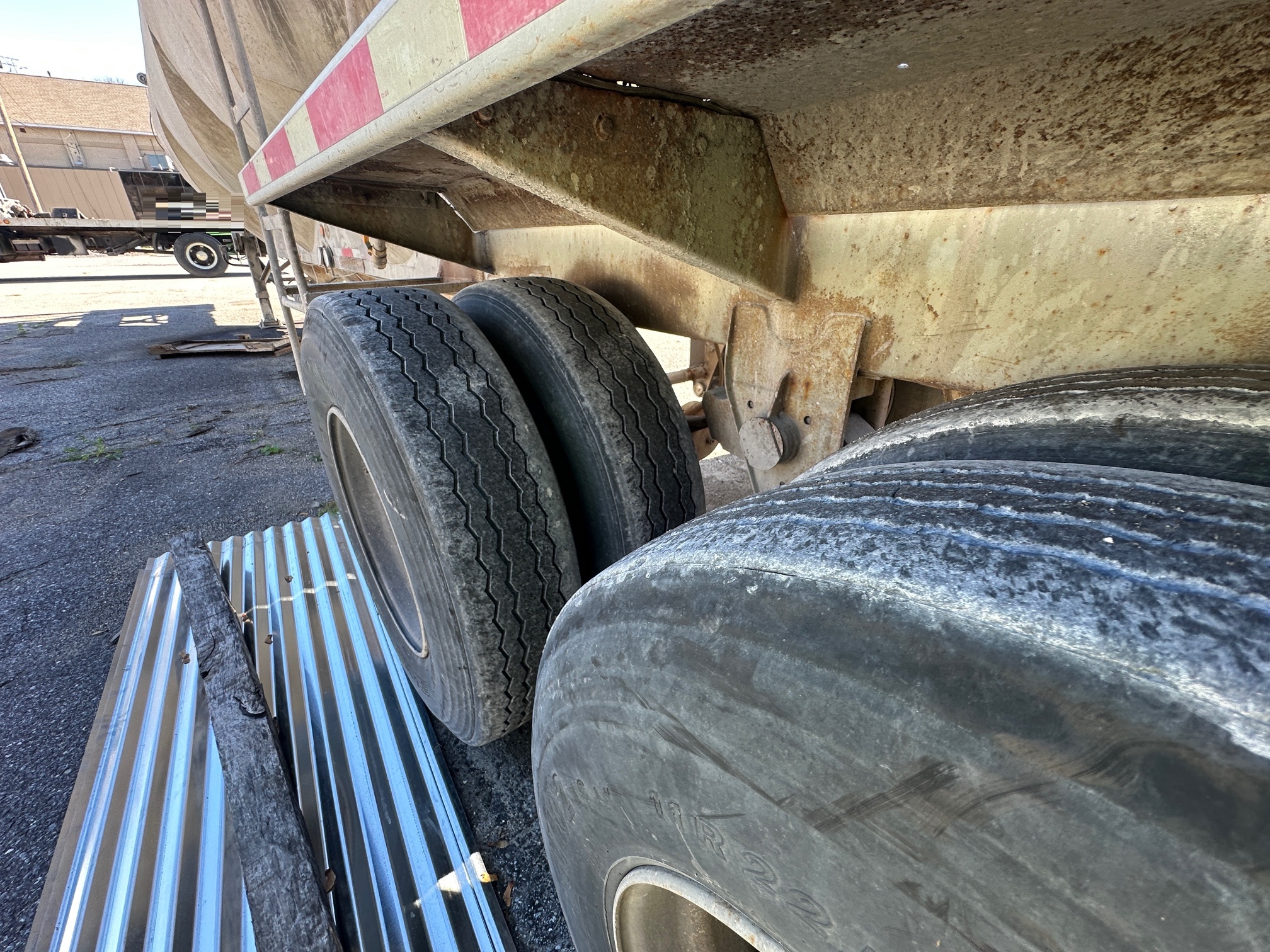 1969 FRUEHAUF Bulk Tanker - Image 21