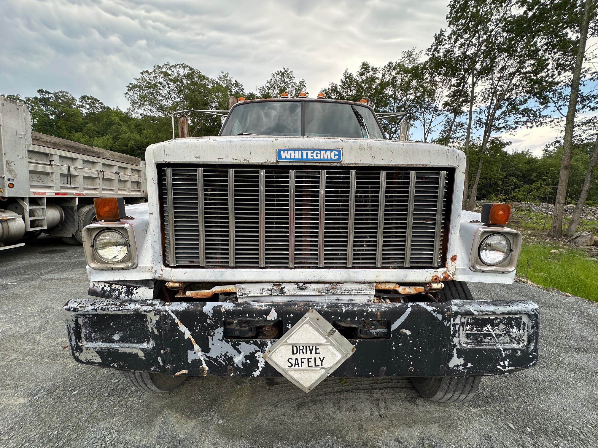 1988 WHITE/GMC Brigadier Oil Distributor - Image 4