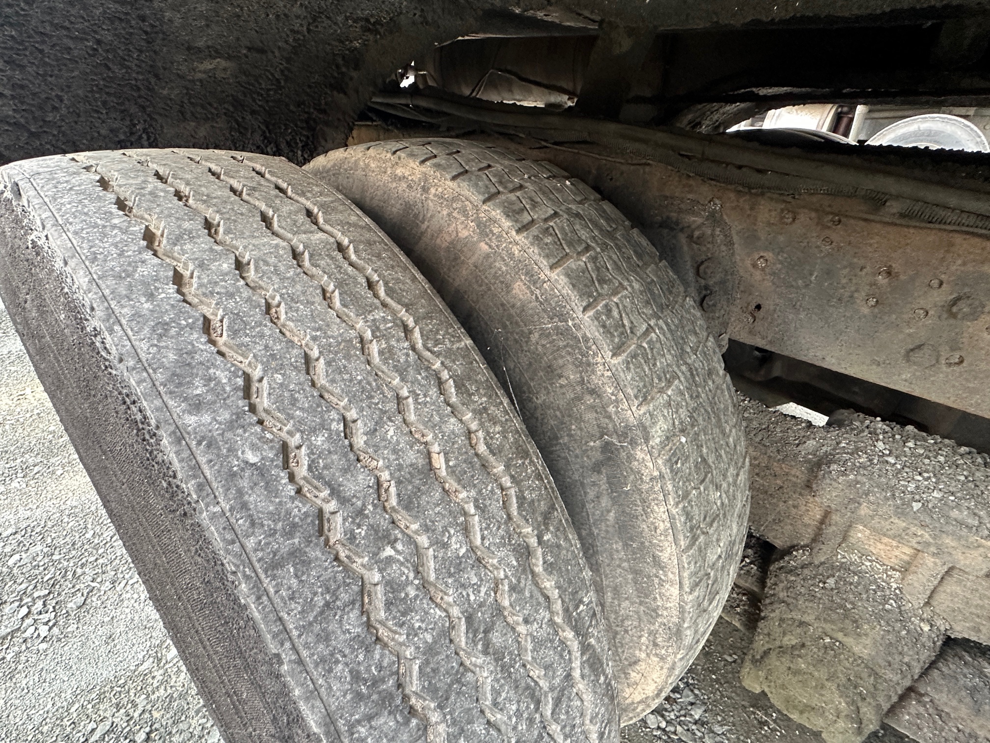 1988 WHITE/GMC Brigadier Oil Distributor - Image 16