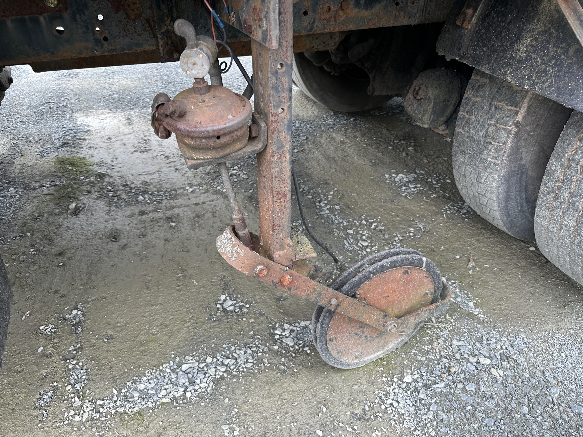 1988 WHITE/GMC Brigadier Oil Distributor - Image 23