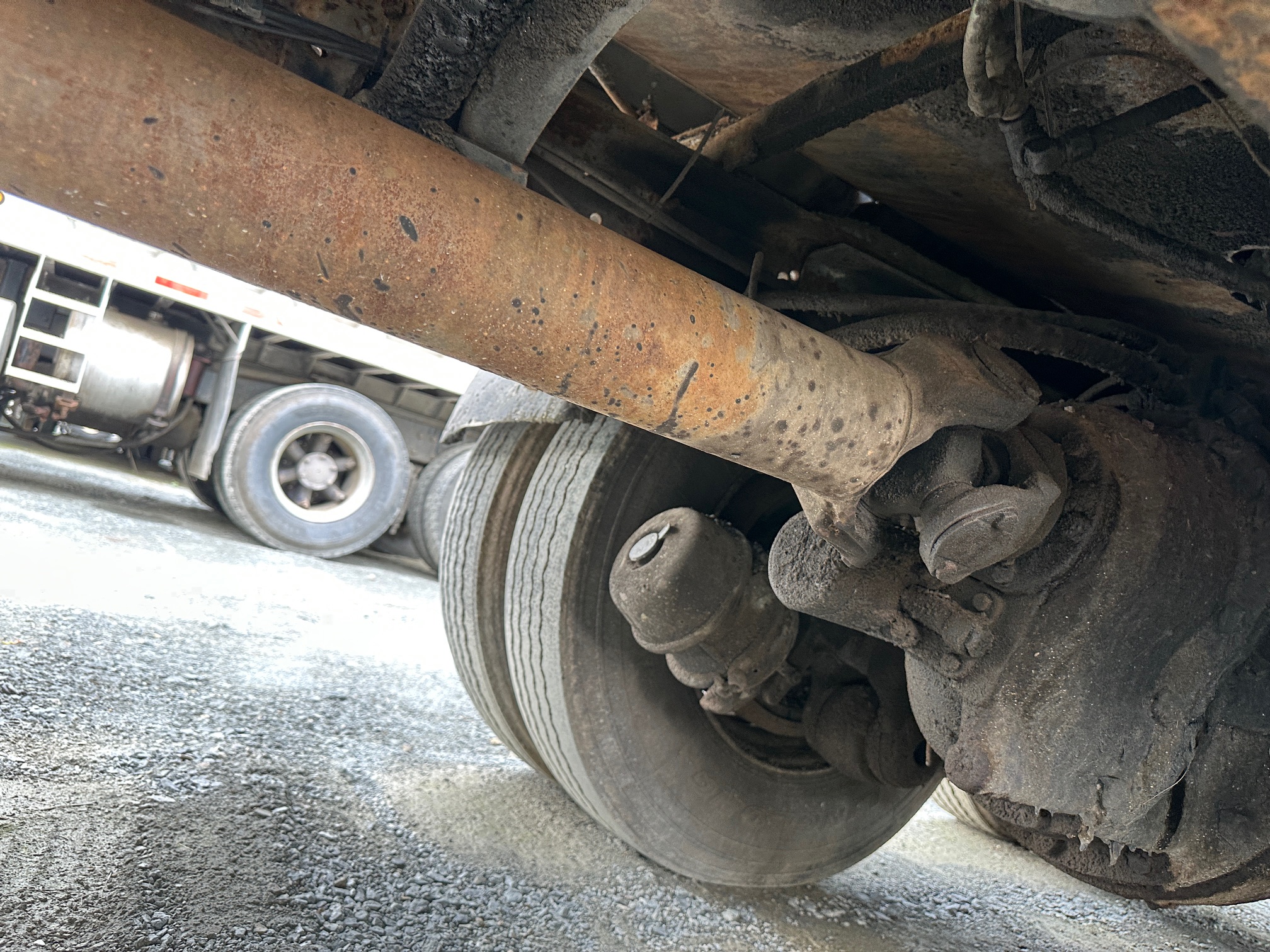 1988 WHITE/GMC Brigadier Oil Distributor - Image 24