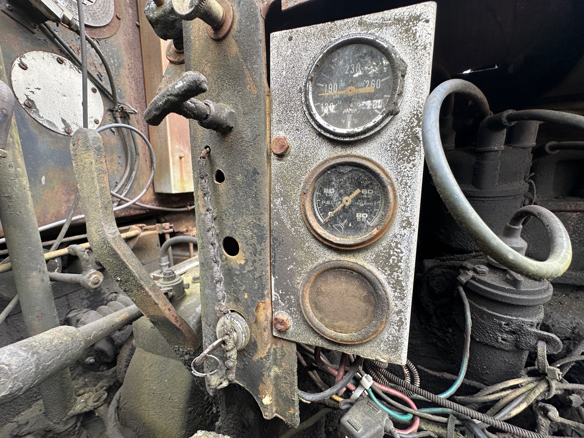 1988 WHITE/GMC Brigadier Oil Distributor - Image 45