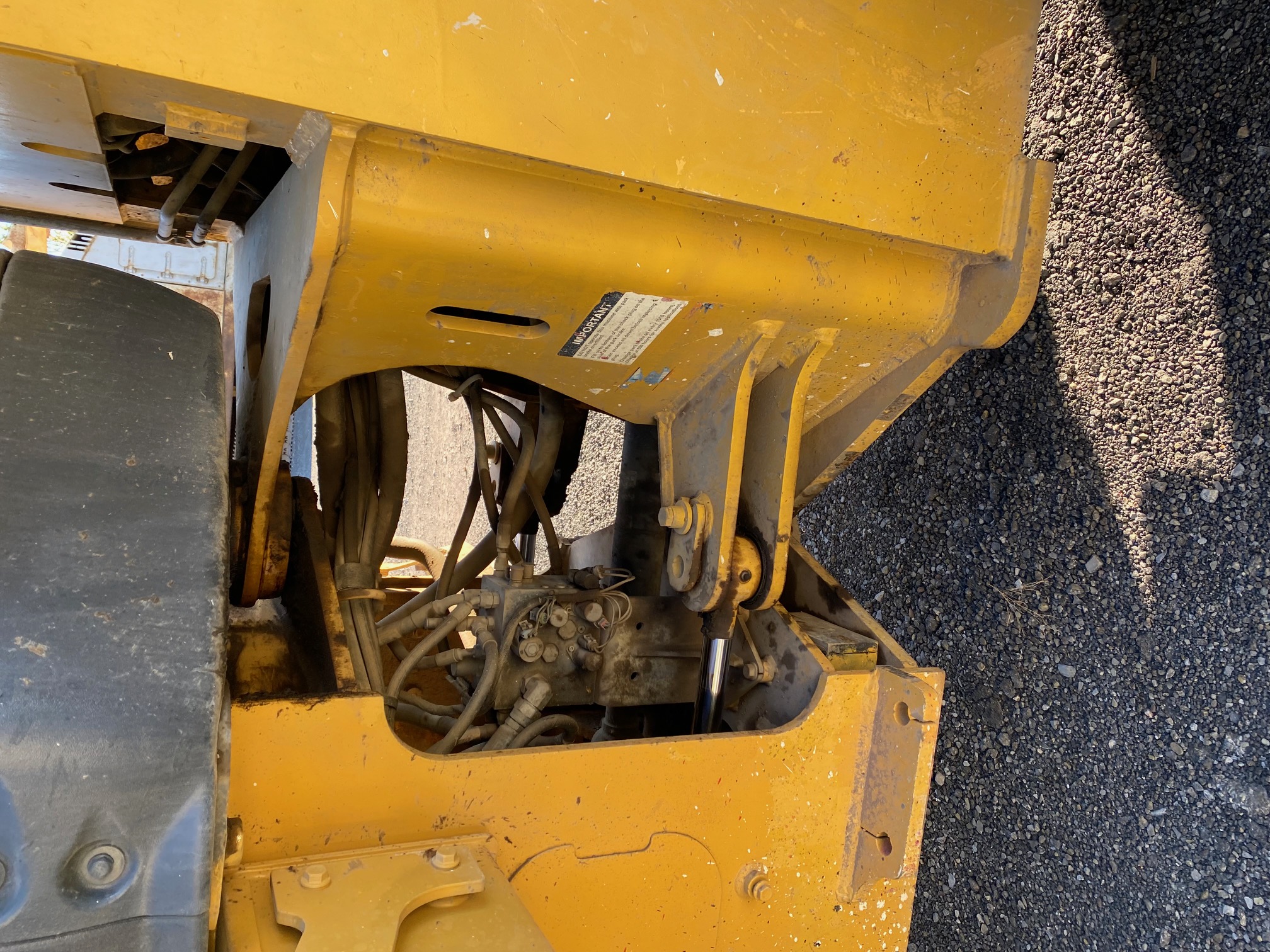 2010 DEERE 544K - view 14 of 20