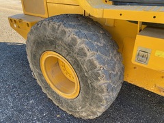 2010 DEERE 544K - Image 15