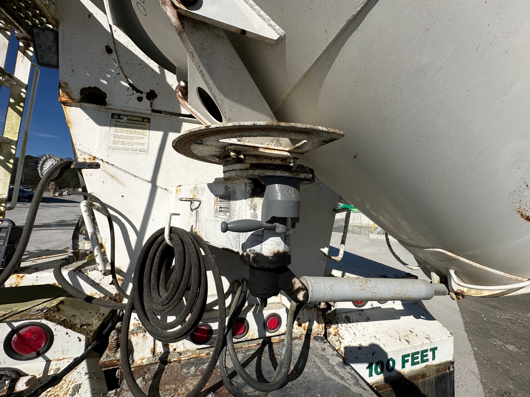 2019 MACK GR64B - Image 32