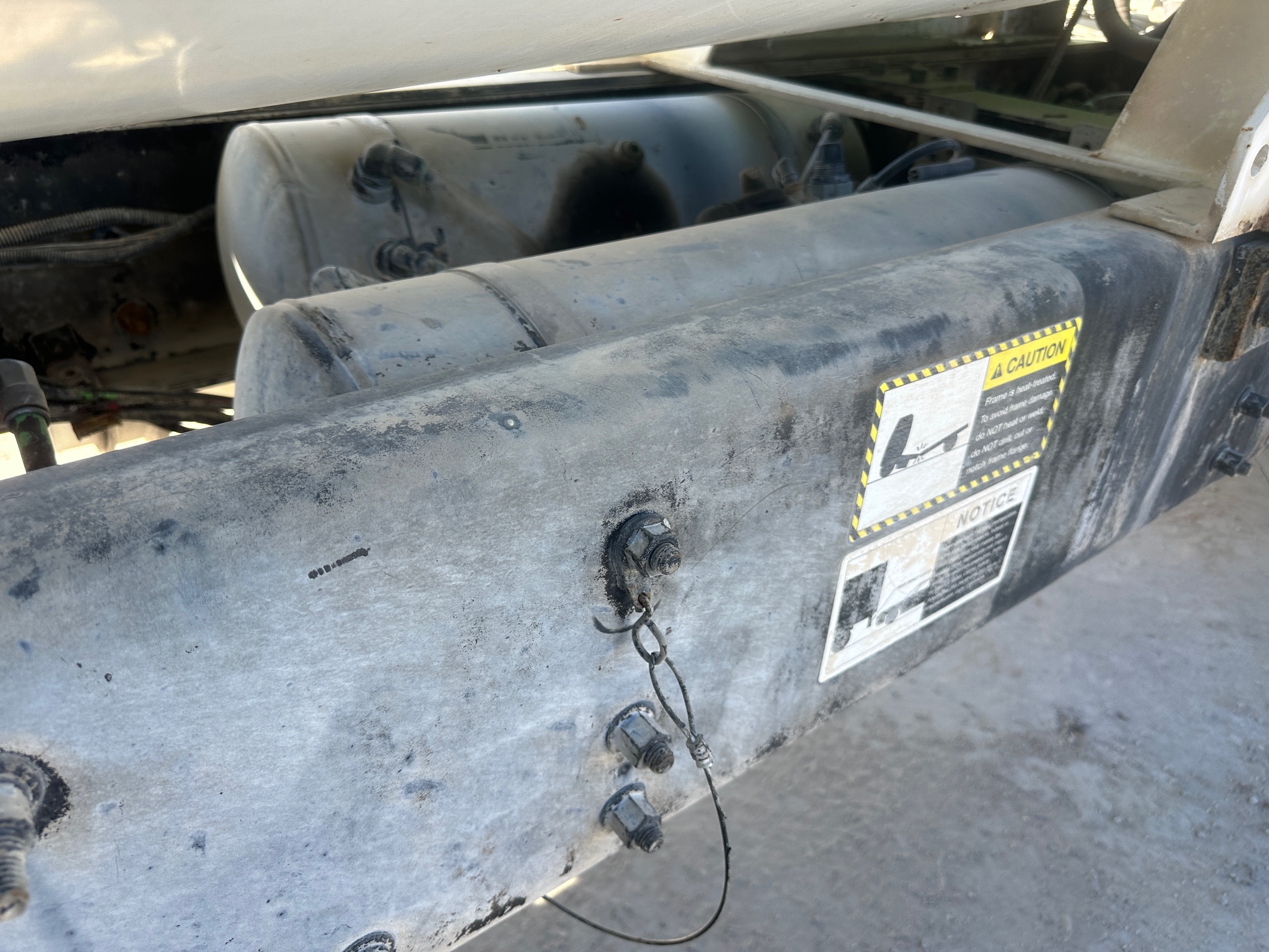 2019 MACK GR64B - Image 36