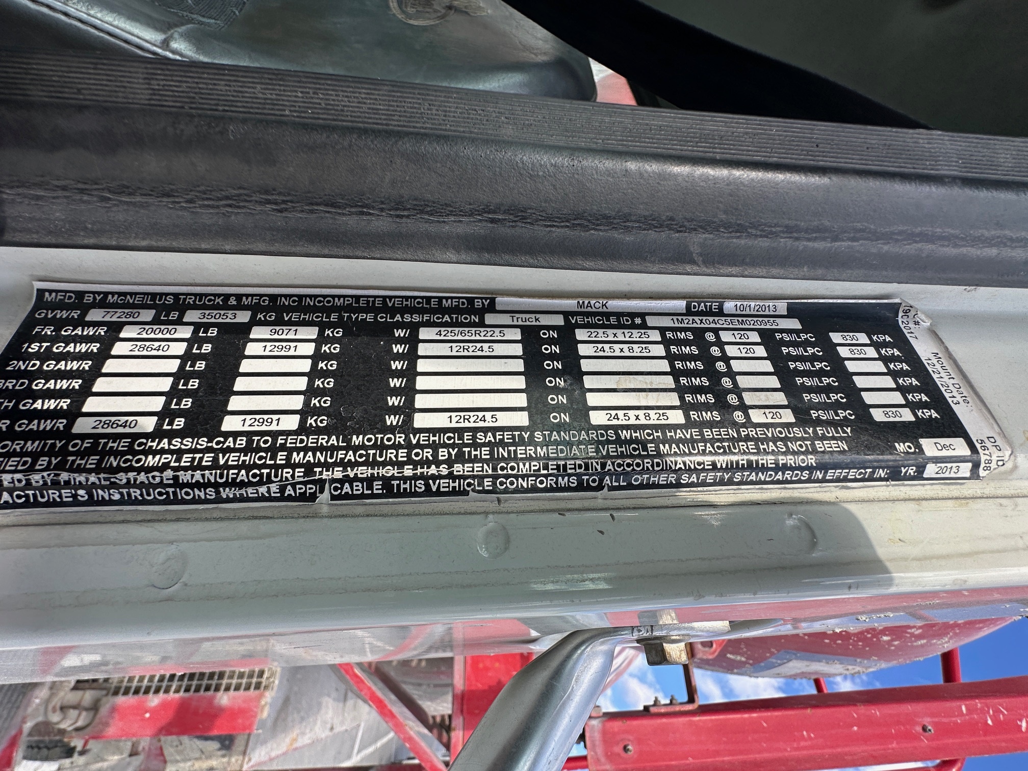 2014 MACK Granite GU713 - Image 17