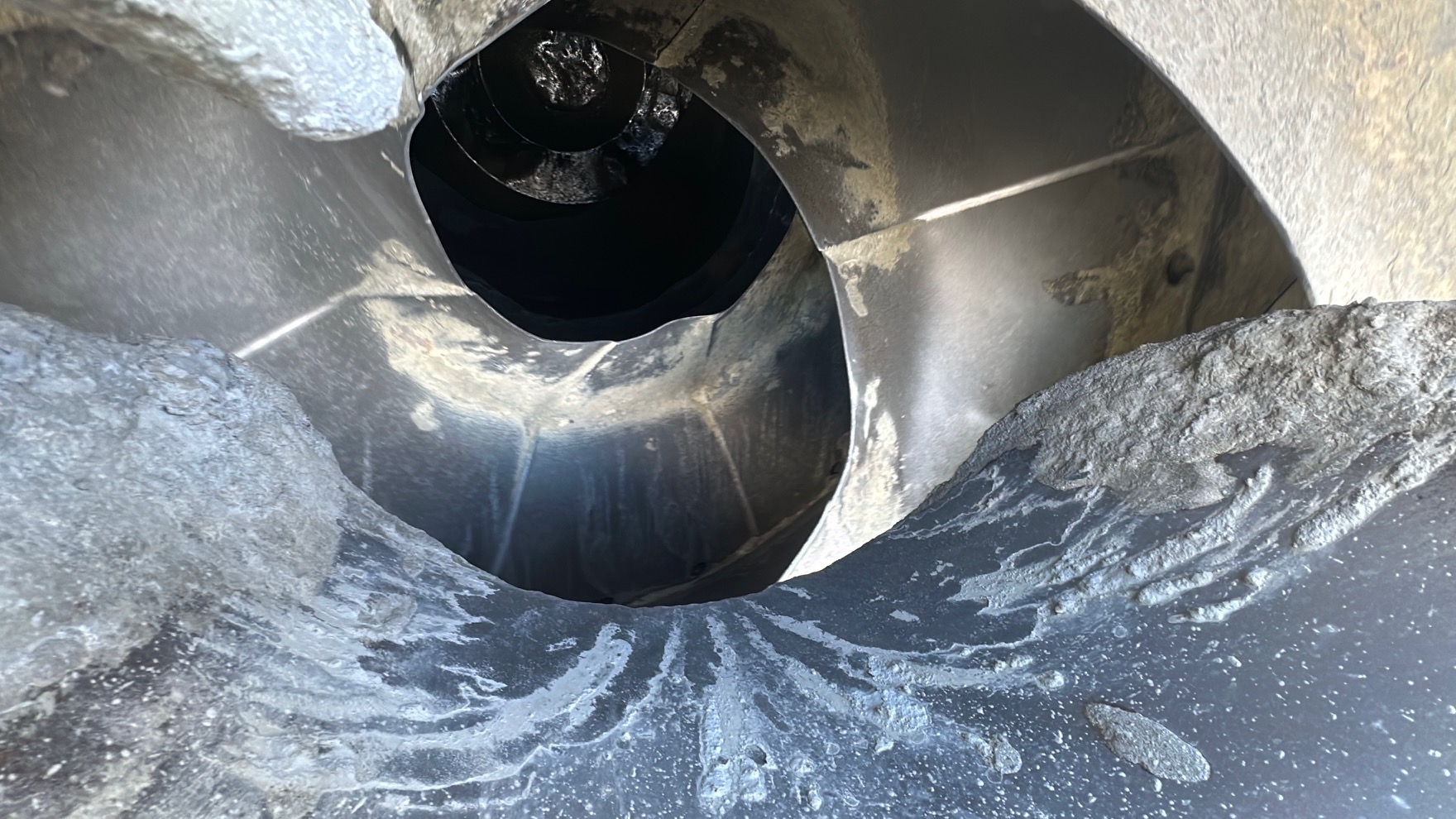 2014 MACK Granite GU713 - Image 32