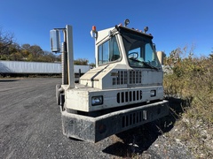 2011 OTTAWA Yard Spotter - Image 3