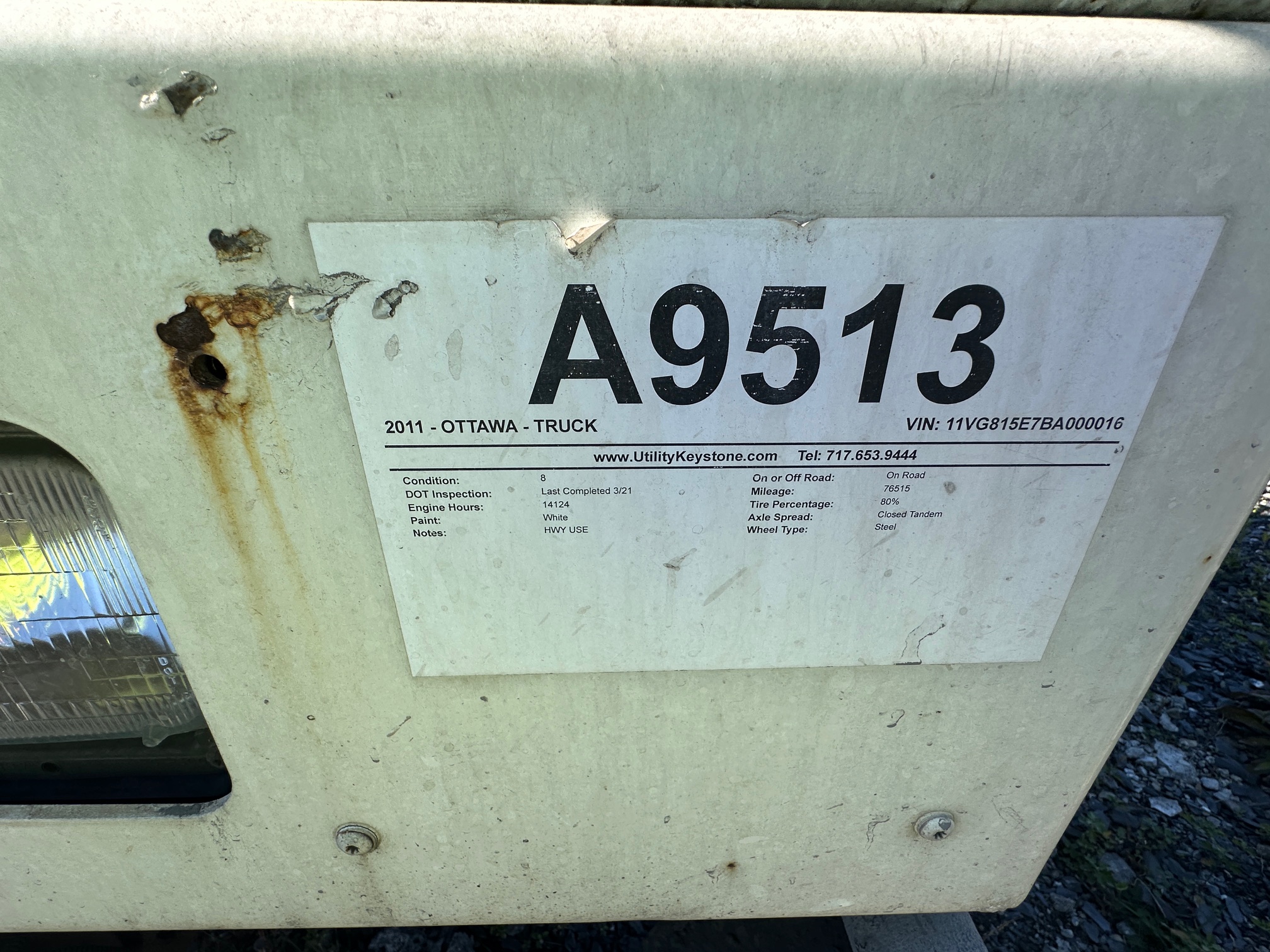 2011 OTTAWA Yard Spotter - Image 7