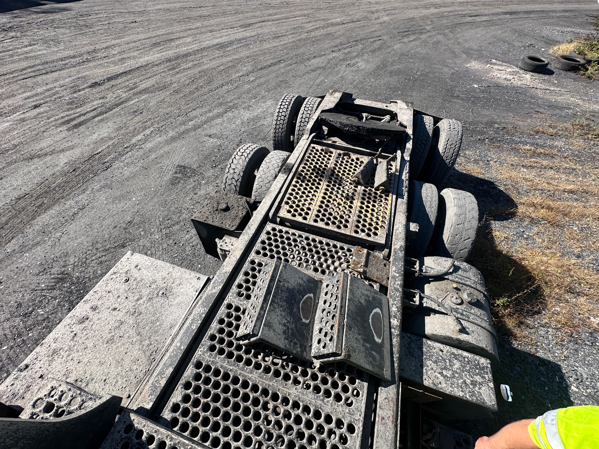 2011 OTTAWA Yard Spotter - Image 19