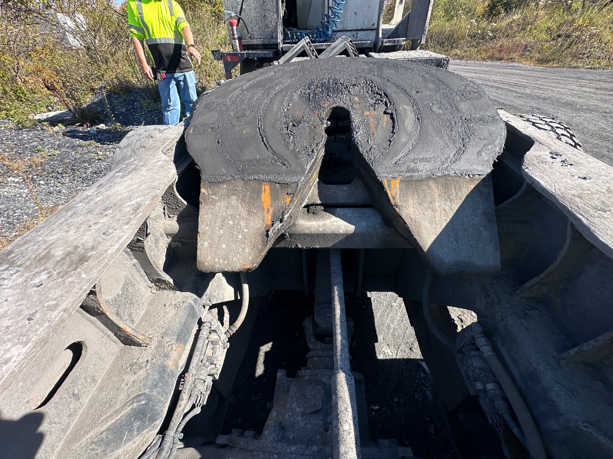 2011 OTTAWA Yard Spotter - Image 23