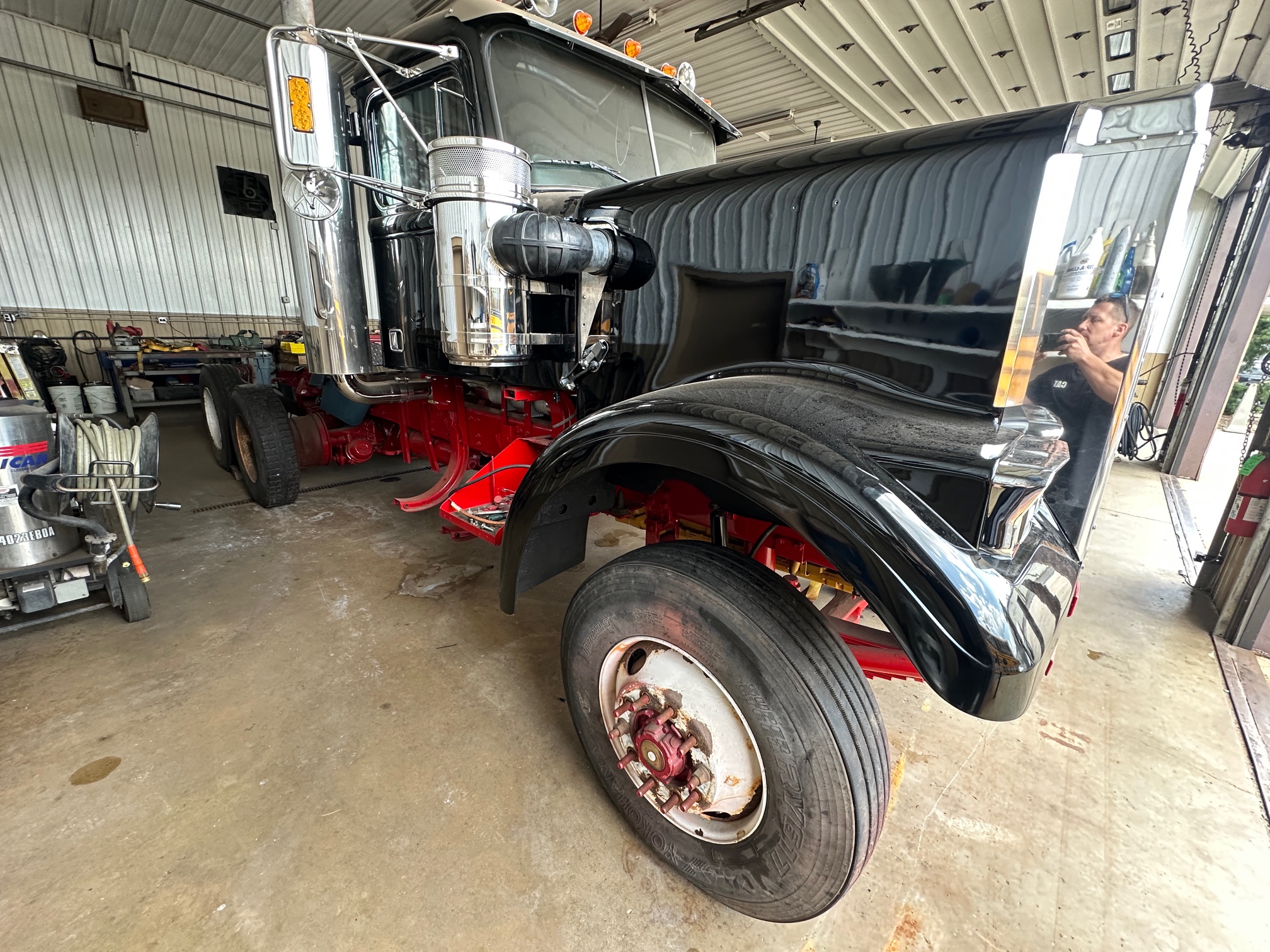 1997 AUTOCAR DK6 Tilt Nose - Image 5