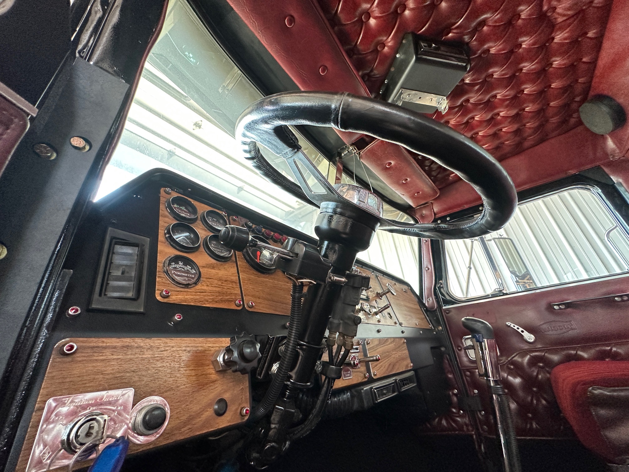 1997 AUTOCAR DK6 Tilt Nose - Image 39