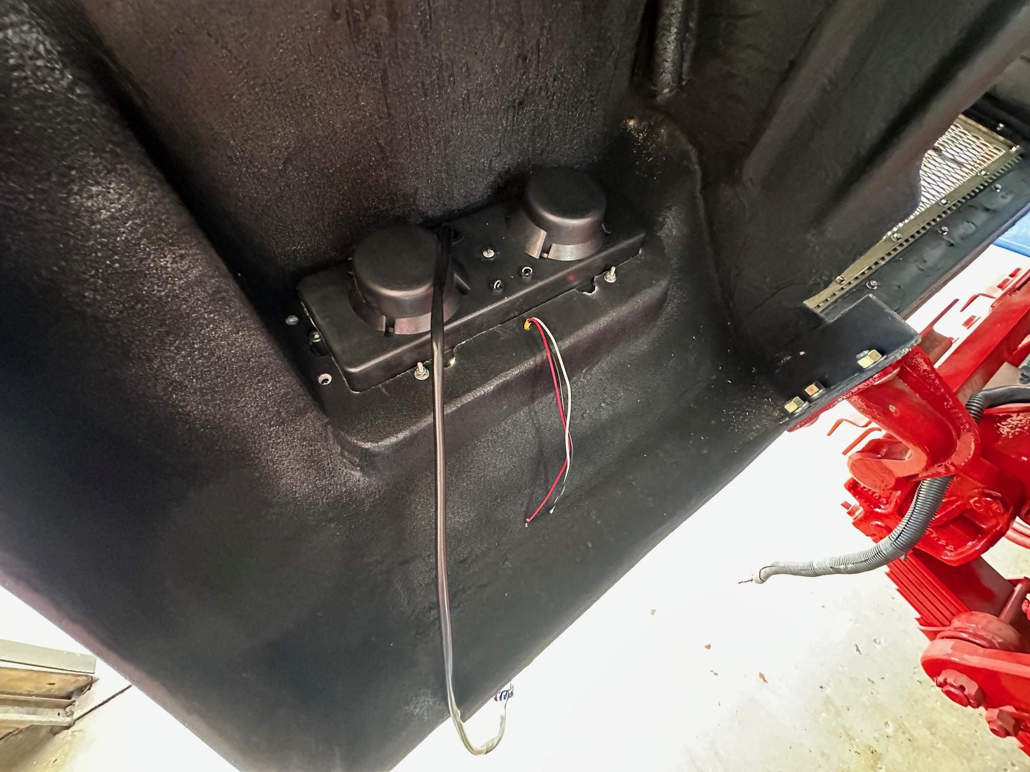 1997 AUTOCAR DK6 Tilt Nose - Image 46