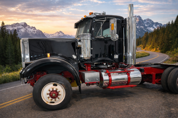 1997 AUTOCAR DK6 Tilt Nose