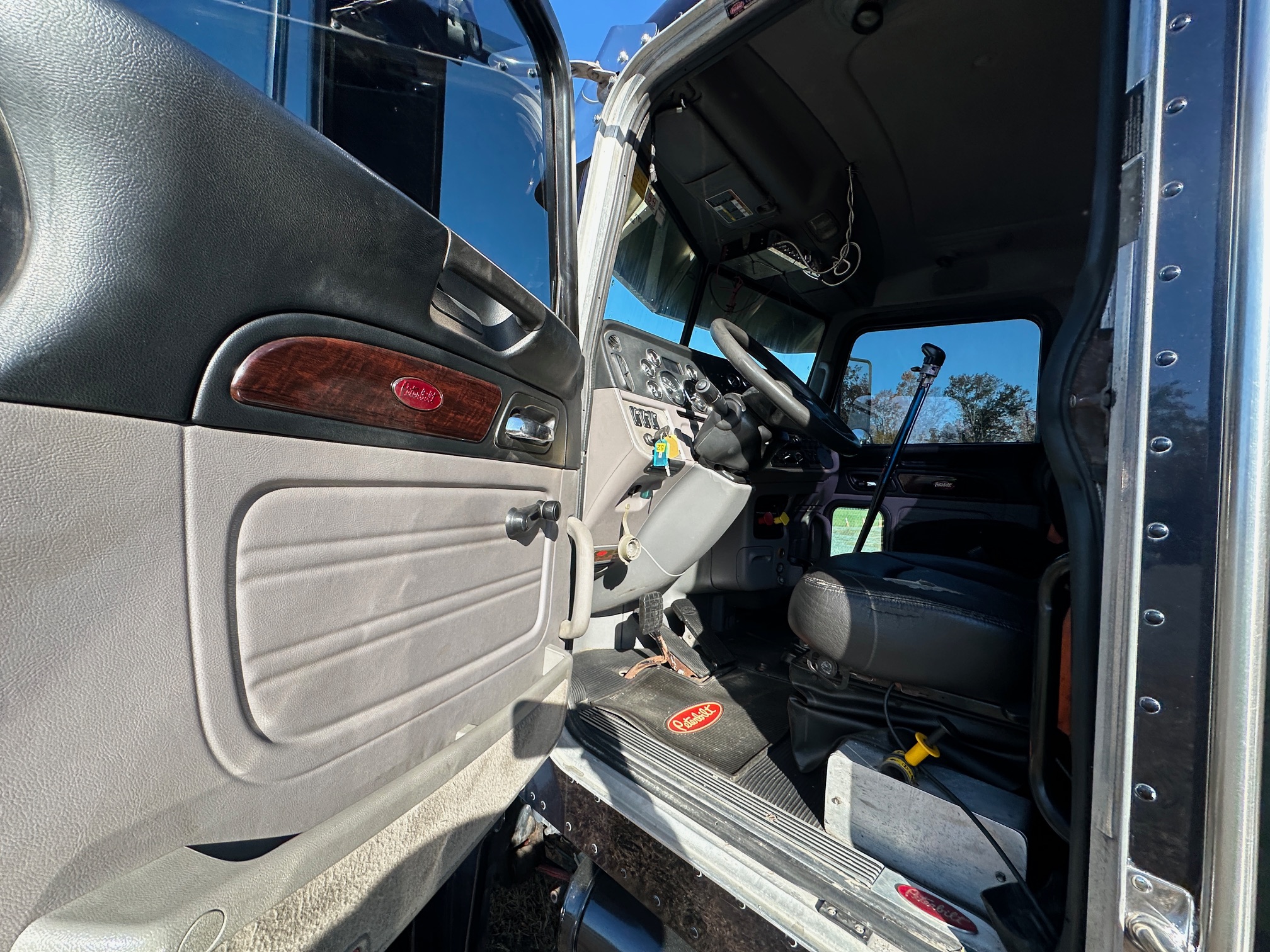 2016 PETERBILT 367 - Image 21