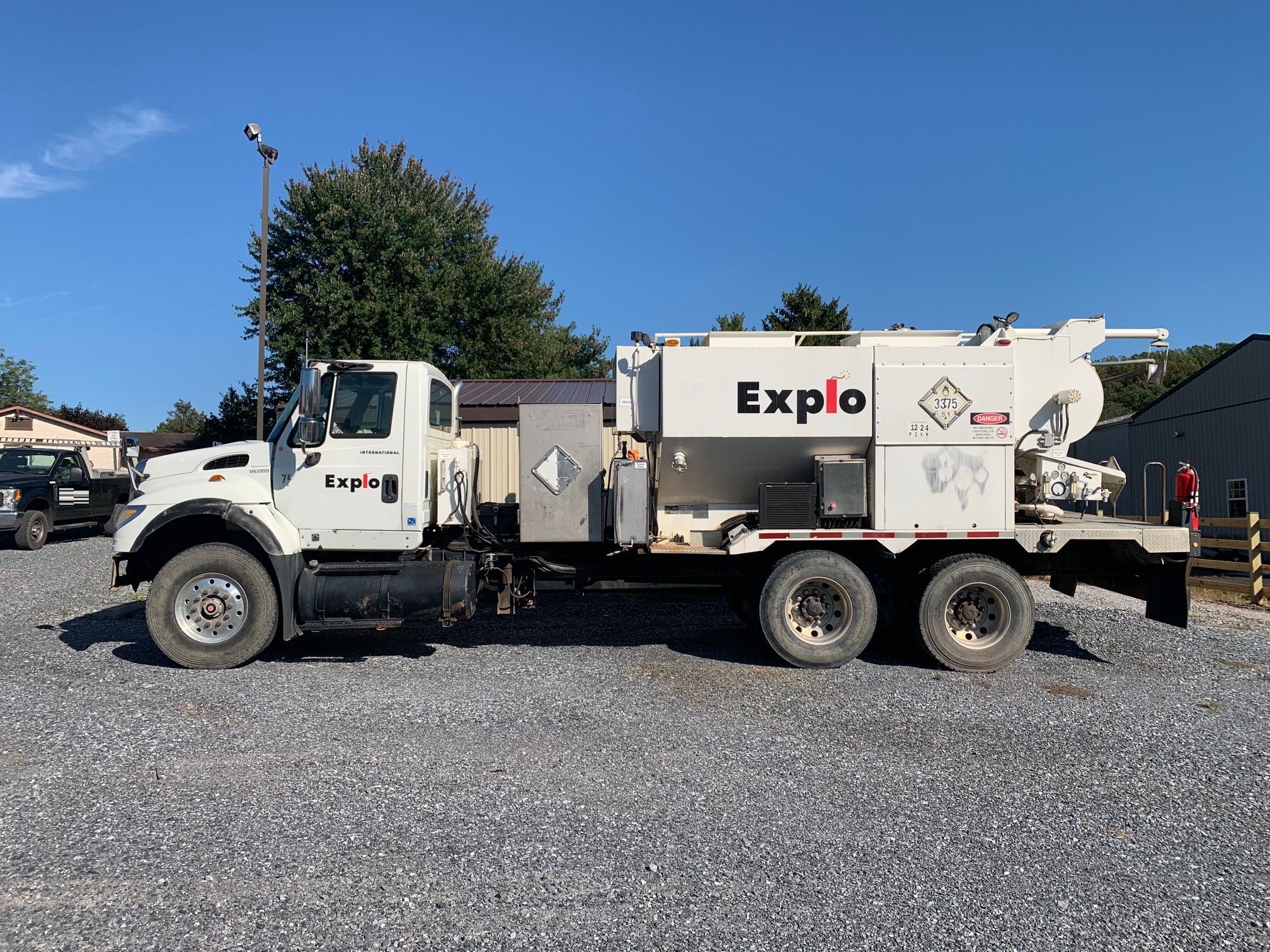 2006 INTERNATIONAL 7600 - Image 2