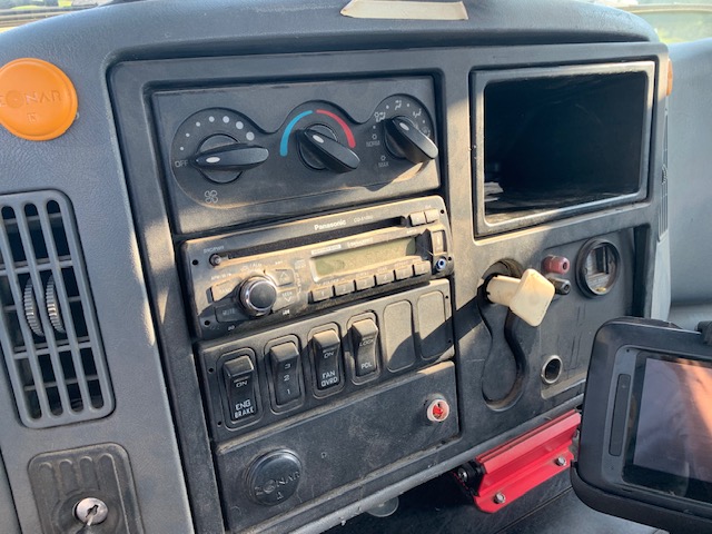 2006 INTERNATIONAL 7600 - view 18 of 24