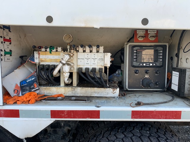 2006 INTERNATIONAL 7600 - Image 24