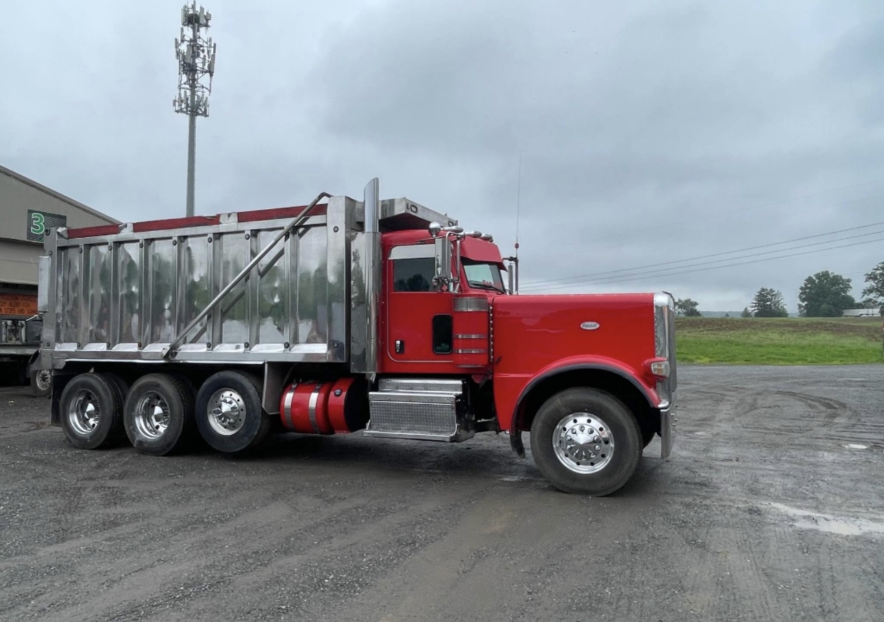 2014 PETERBILT 389 L - Image 2