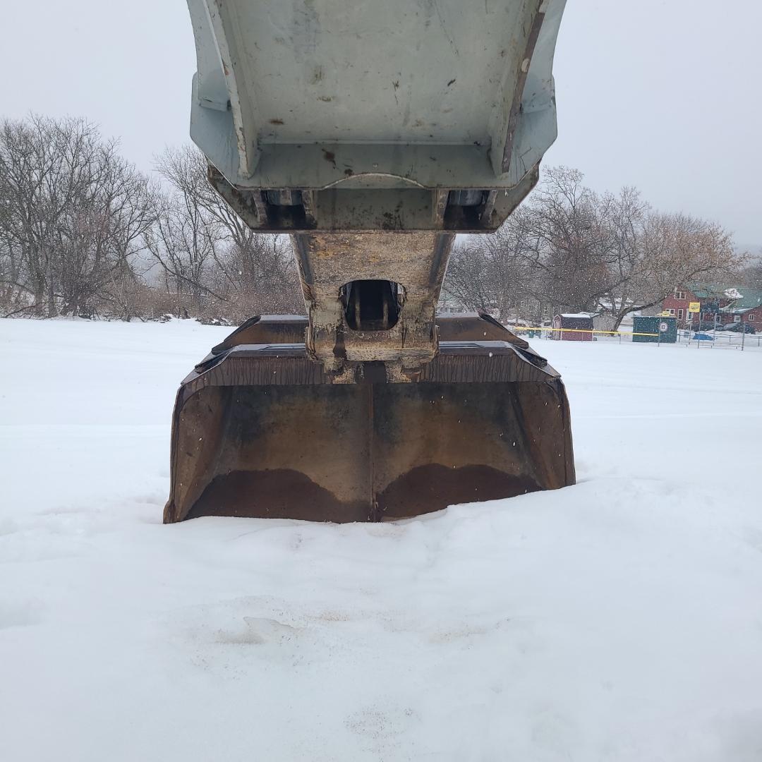 2013 GRADALL XL4300 III - Image 28