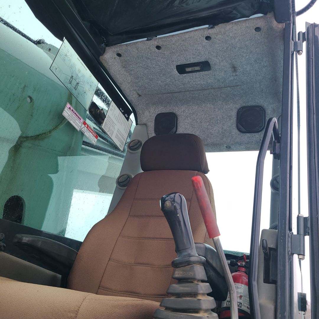 2013 GRADALL XL4300 III - Image 31