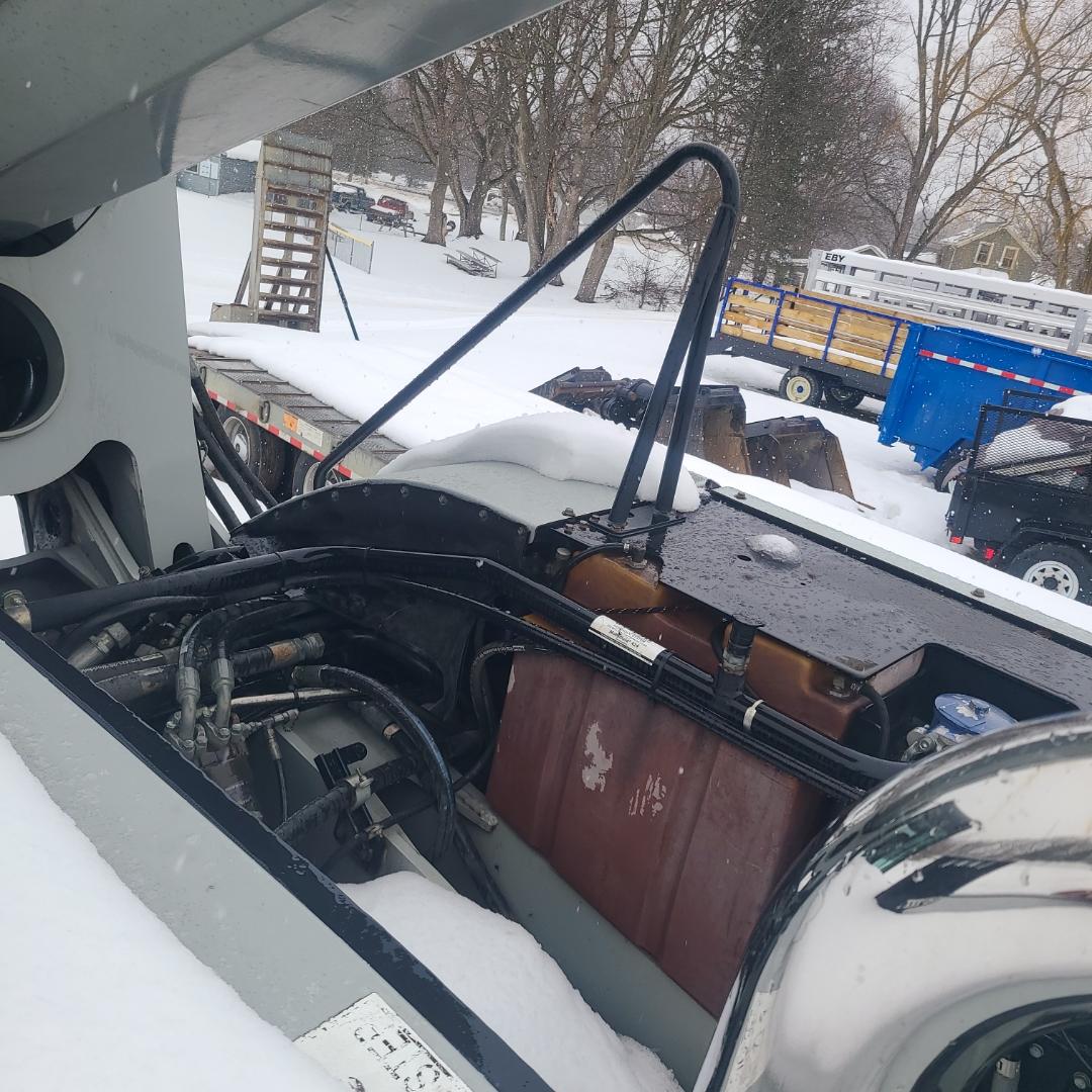 2013 GRADALL XL4300 III - Image 33