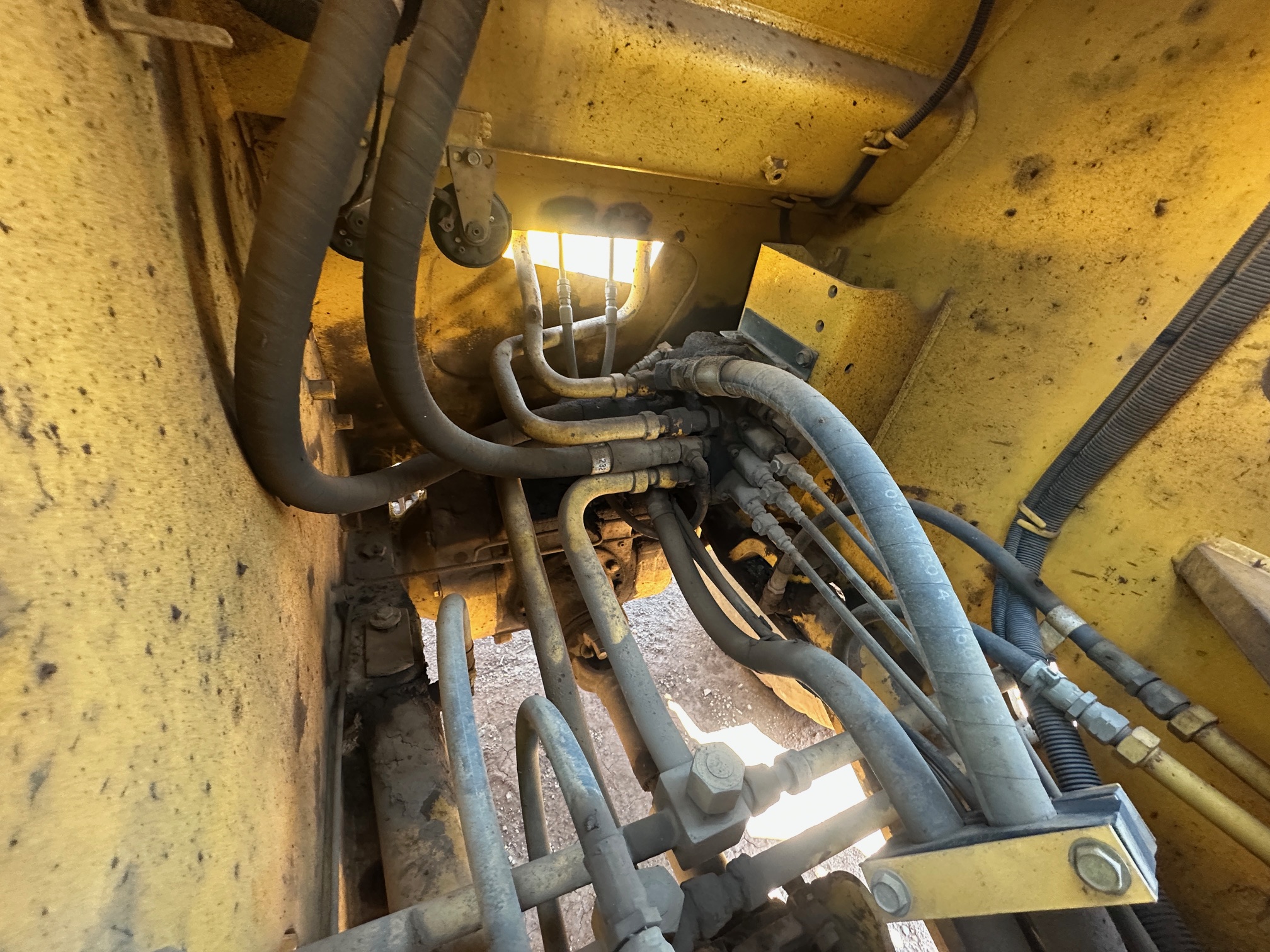 2002 KOMATSU WA-250-3MC - Image 15