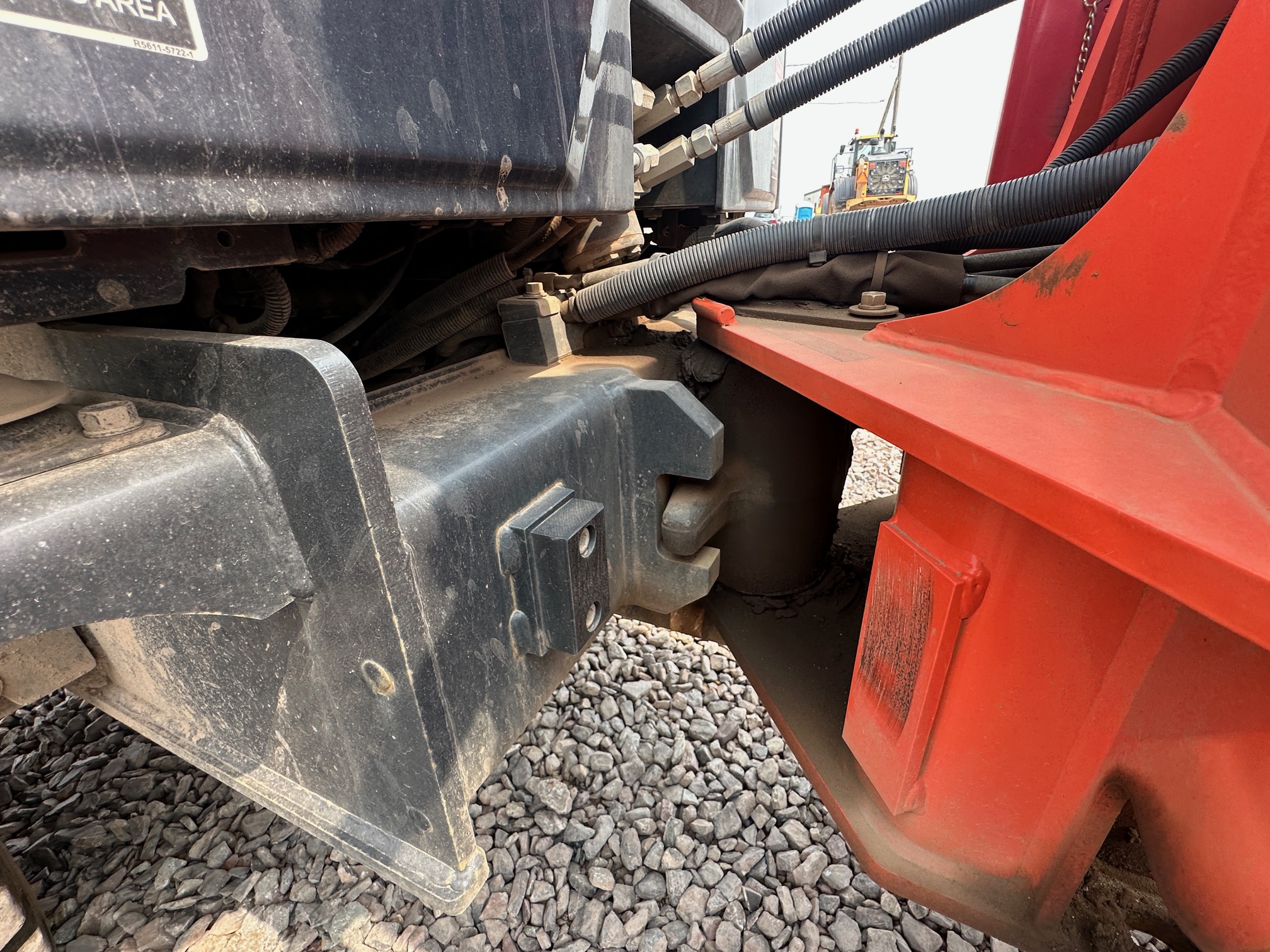 2023 KUBOTA R640 - view 15 of 34