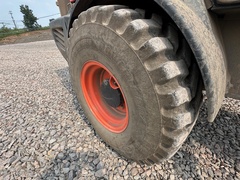 2023 KUBOTA R640 - Image 16