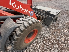 2023 KUBOTA R640 - Image 19