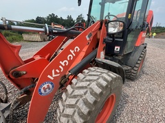 2023 KUBOTA R640 - Image 25