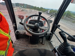 2023 KUBOTA R640 - Image 30