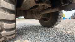 2023 KUBOTA R640 - Image 32