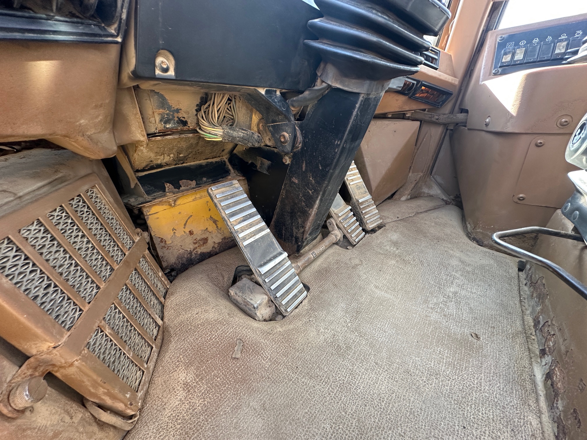 1994 CATERPILLAR 938F - Image 35