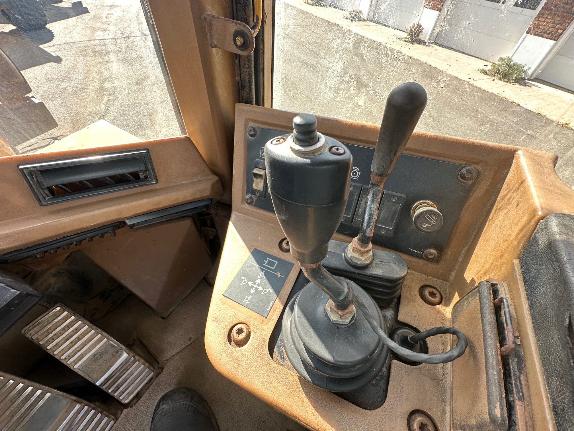 1994 CATERPILLAR 938F - Image 40