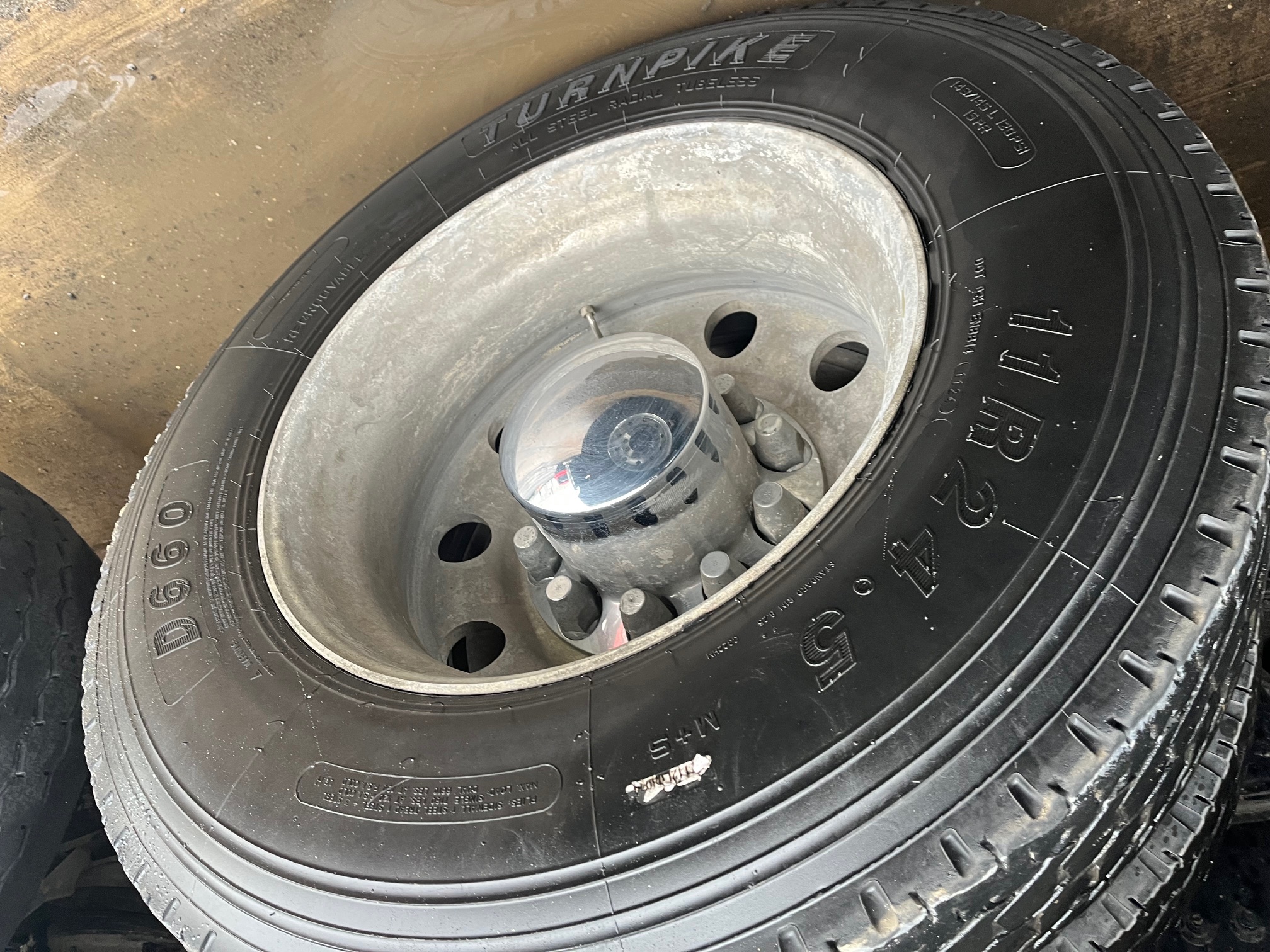 2023 PETERBILT 567 - view 13 of 25